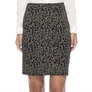 J McLaughlin Black & Gold Parlor Jacquard Skirt Size M